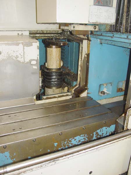 Mazak AJV-18/40 vertical machining center