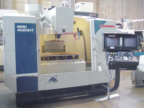 HURCO BMC4020 FOR SALE CNC MILL USED CNC MILL CNC VERTICAL MACHINING CENTER