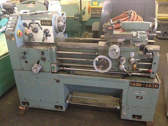 16" x 30" Victor tool room engine lathe for sale