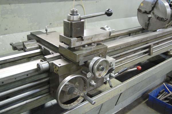 21 x 120 CLAUSING COLCHESTER LATHE