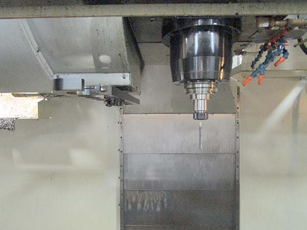 Haas VF-6/50 50 Taper Haas CNC Vertical Machining Center with Side Mount Tool Changer for sale